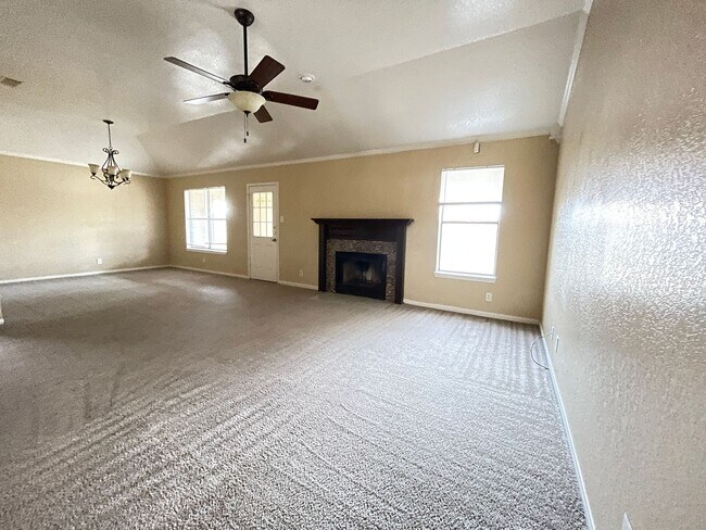 Foto del edificio - 4904 James Loop