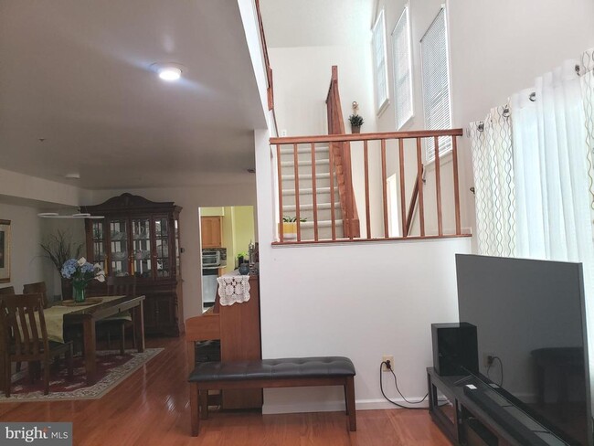 Building Photo - 1132 Chanticleer