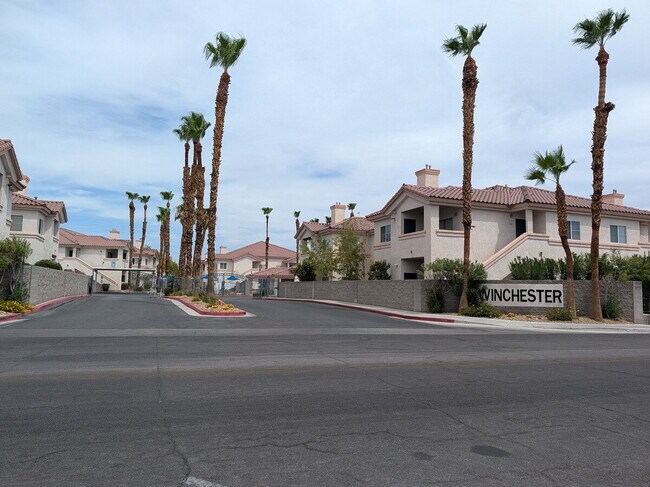 Building Photo - 3-BEDROOM CONDO FOR RENT IN NW LAS VEGAS