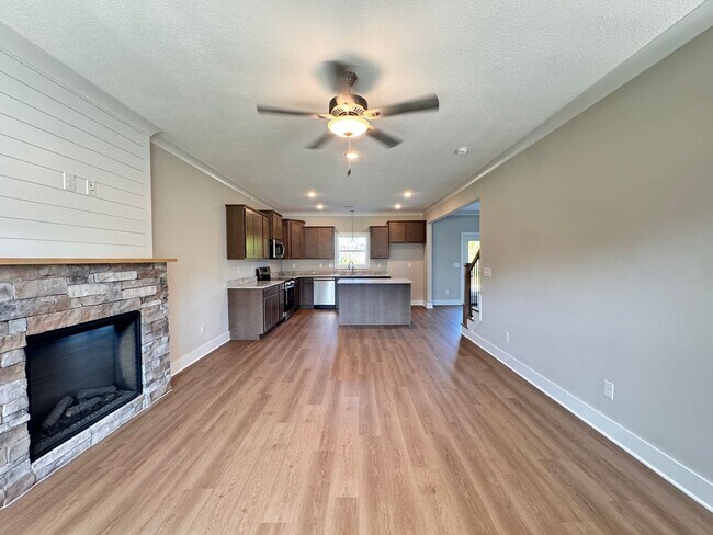 Foto del edificio - Maryville 37803 - Brand New 4 bedroom, 2.5 bath home - Contact Jackie Mills (865) 748-2851