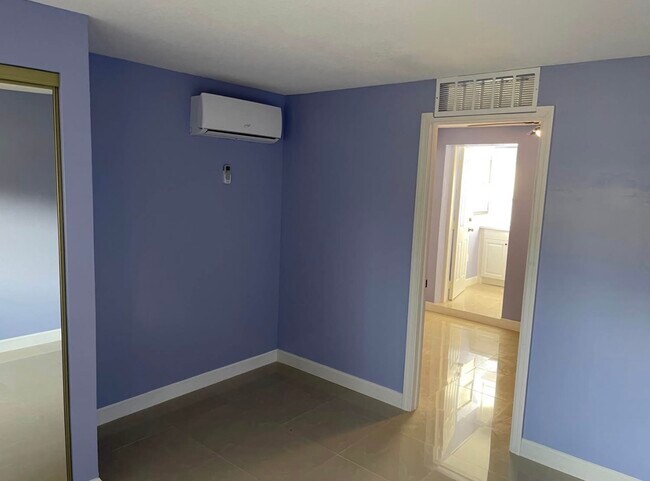 Foto del edificio - 941 E Dayton Cir