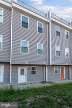 Building Photo - 1207 Clarkson St
