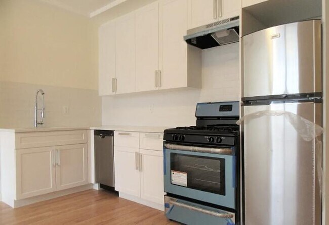 Foto del edificio - 3 bedroom in NEW YORK NY 10038