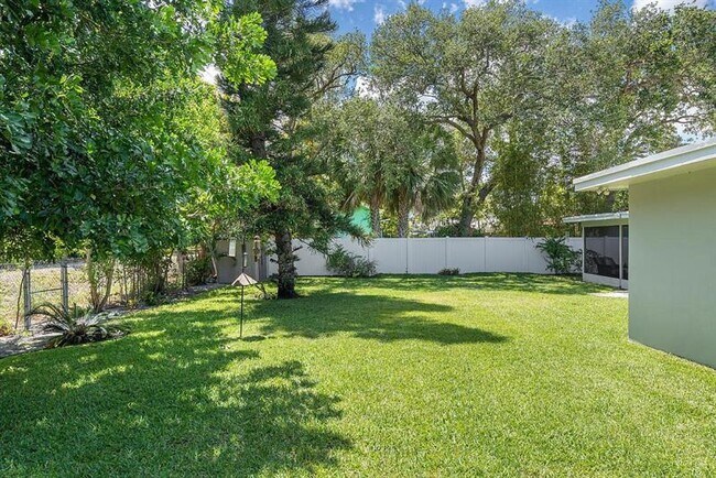 Foto del edificio - 1132 SW 14th St