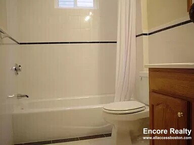 Building Photo - 35 Long Ave