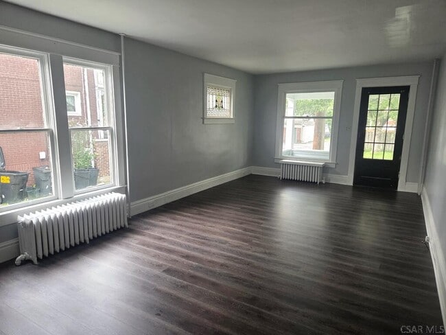 Building Photo - 1018 Bucknell Ave