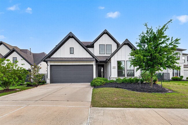 Building Photo - 19335 Hackberry Hollow Tr