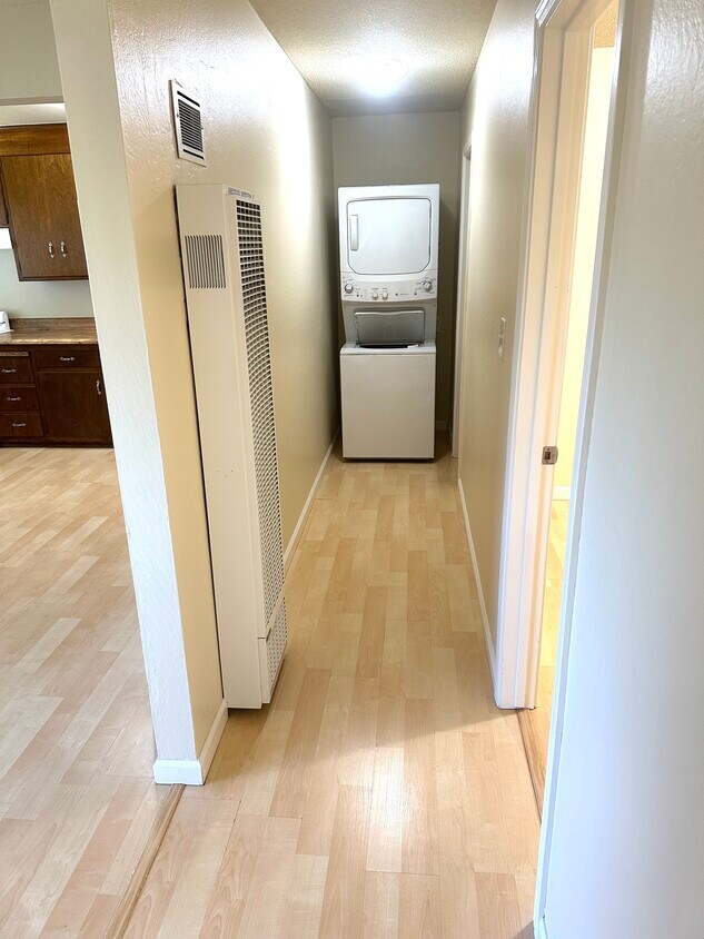 Hall - 2836 Easy St