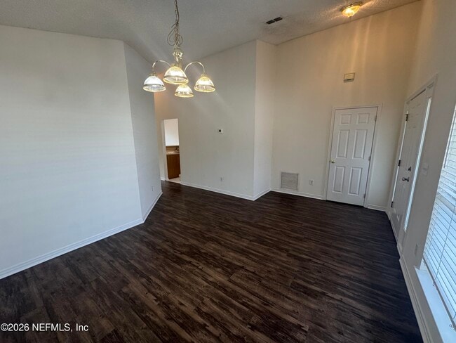 Foto del edificio - 7557 Cliff Cottage Dr