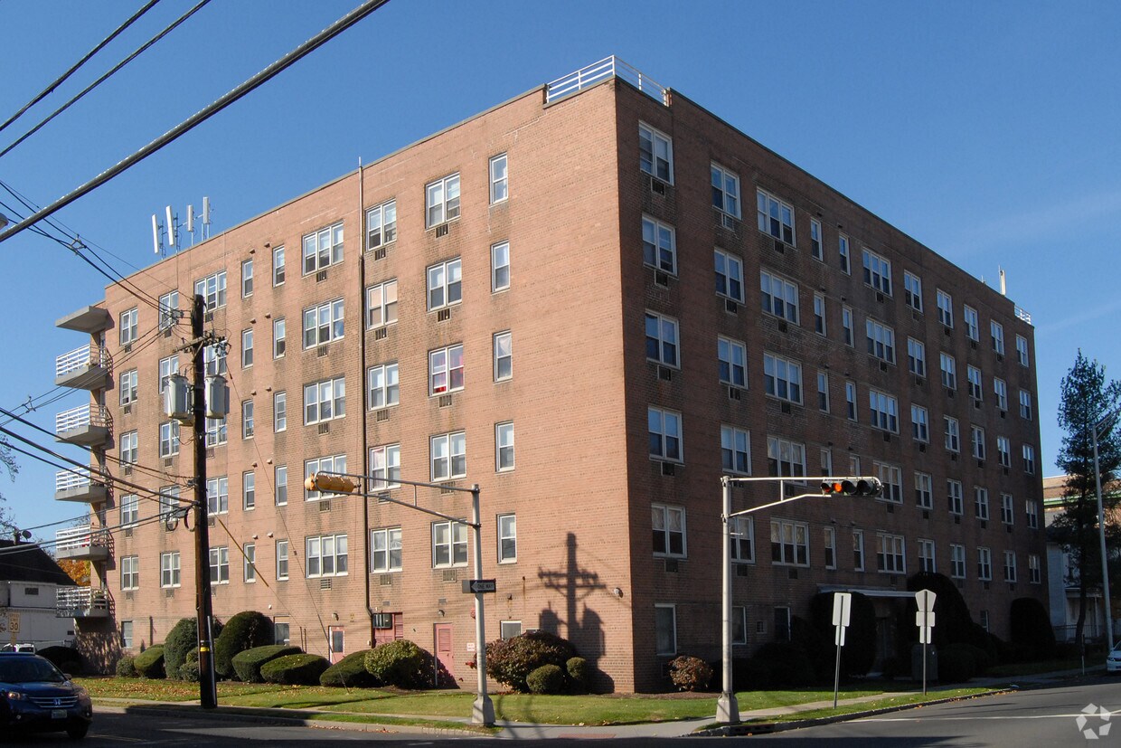 Building Photo - Pingry Arms