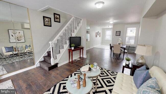 Foto del edificio - 5942 Kemble Ave