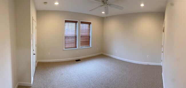 Foto del edificio - 2716 4th St NE