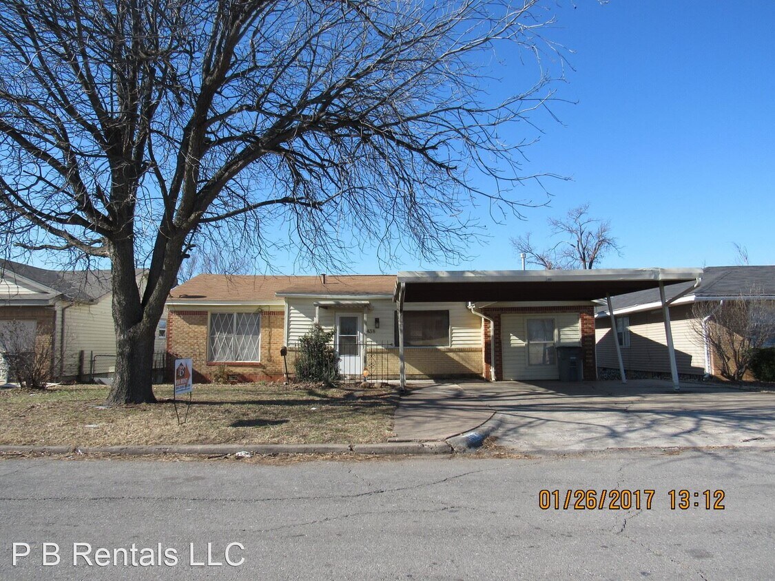 2 br, 1 bath House 1438 NW 23rd Street House Rental in Lawton, OK