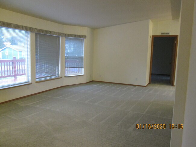Building Photo - Ozette St NE (309)