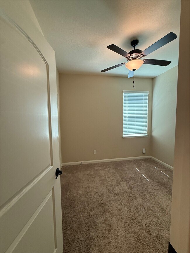 Foto del edificio - 8985 Oval Glass St