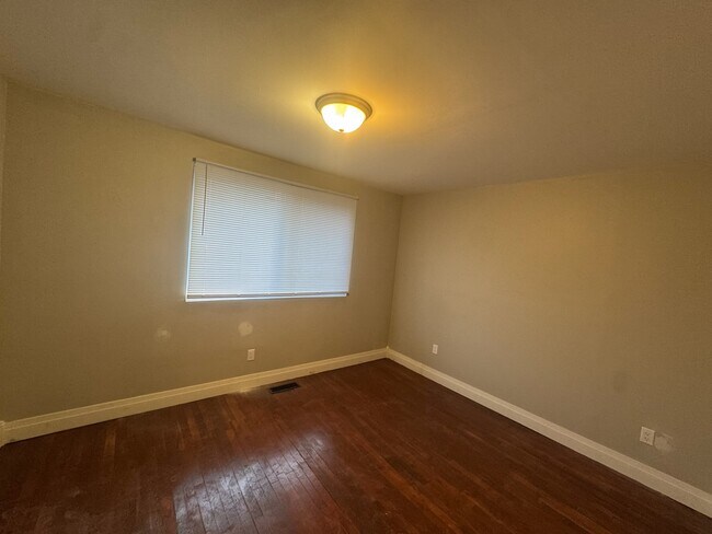 Foto del edificio - 7860 Glenorchard Dr