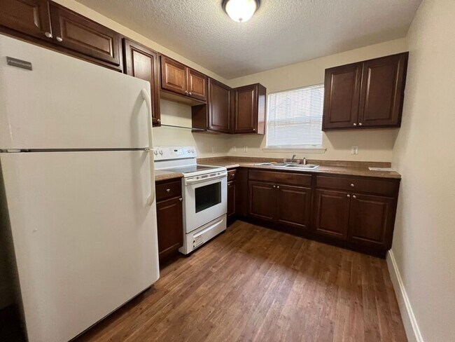 Foto del edificio - 317 Harwood St