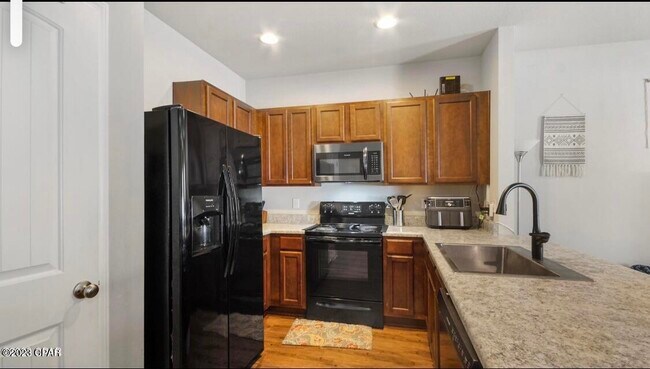 Building Photo - 5972 Callaway Cir