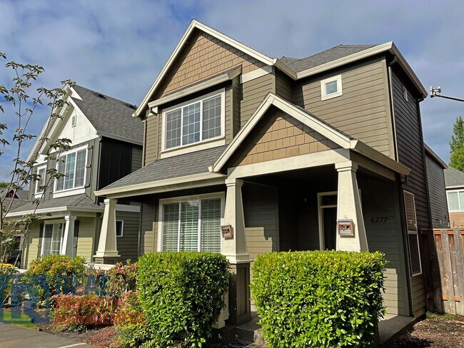 Building Photo - Remarkable Custom Home in Arbor Vineyard!