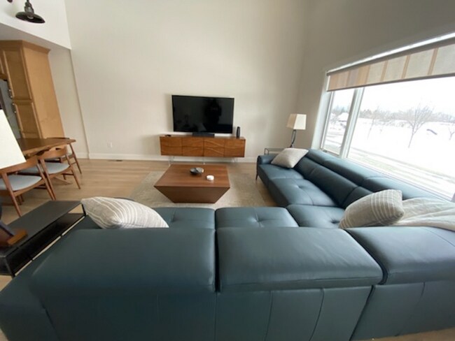Foto del edificio - 2048 Marina Ct
