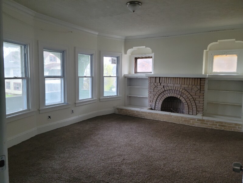 Primary Photo - 3358 E 145th St