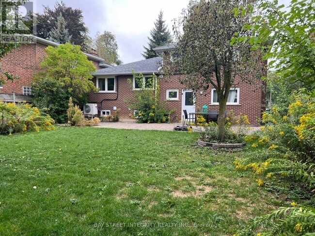 Building Photo - 81 Crossbow Crescent