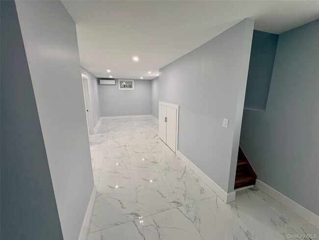 Building Photo - 23 Belknap Ave