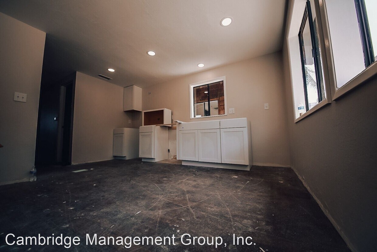 Foto del edificio - 1020-1026 Coast Blvd S