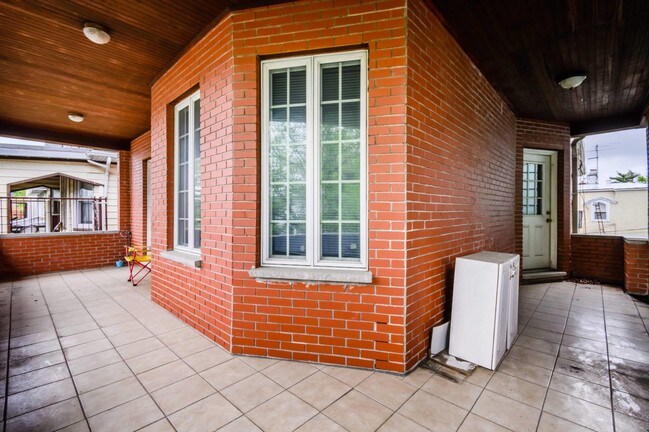 Foto del edificio - 219 Avenue I