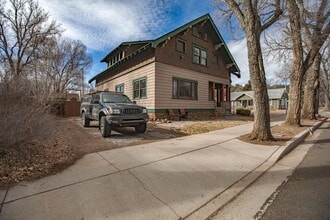 Building Photo - 621 W Cherry Ave