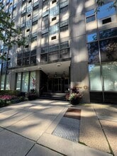 Building Photo - 253 E Delaware Pl