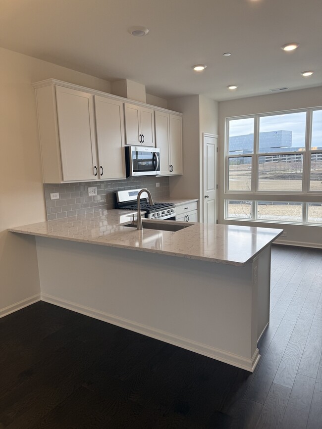 Foto del edificio - 1240 Landmark Ave