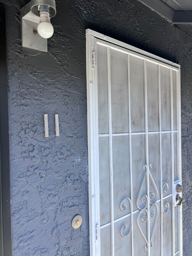 Foto del edificio - 4375 37th St