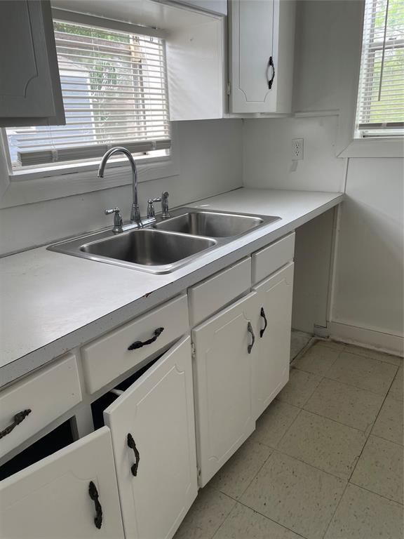 Foto del edificio - 4611 Providence St