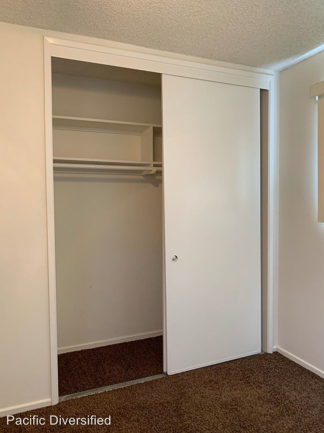 Foto del edificio - 638-638 Silverwood Ave