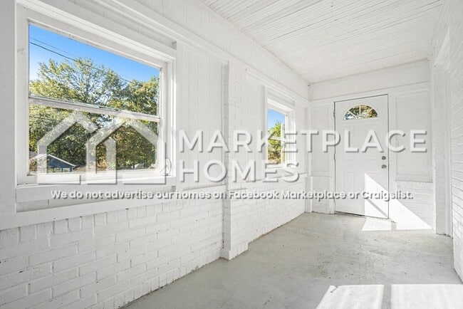 Foto del edificio - 1385 Eason St NW