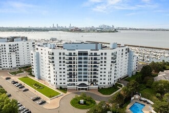 Building Photo - 1001 Marina Dr