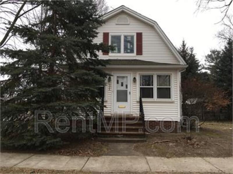 524 N Kinney Ave, Mount Pleasant, MI 48858 Condo for Rent in Mount