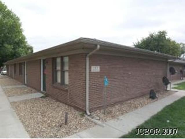 Primary Photo - 309-311 Highlawn Ave