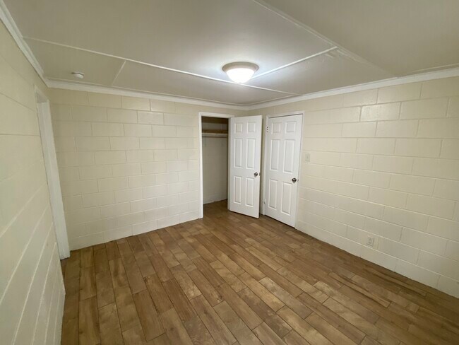 Building Photo - 1201 Fargo St