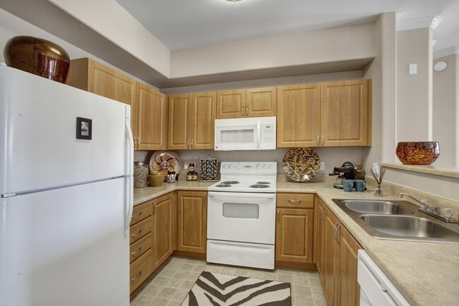 Building Photo - Fresco