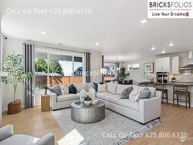 Foto del edificio - 3836 McCormick Vlg Dr