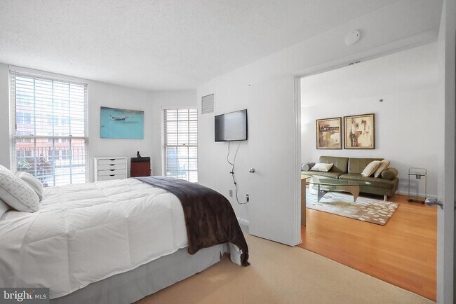 Foto del edificio - 1230 23rd St NW