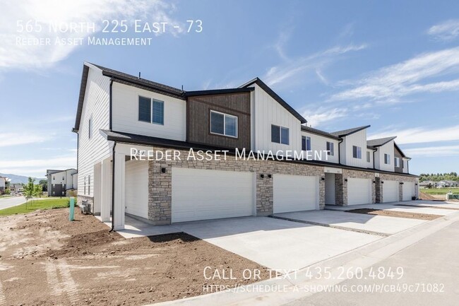 Building Photo - 2022 Built Townhouse in Providence has 3 b...