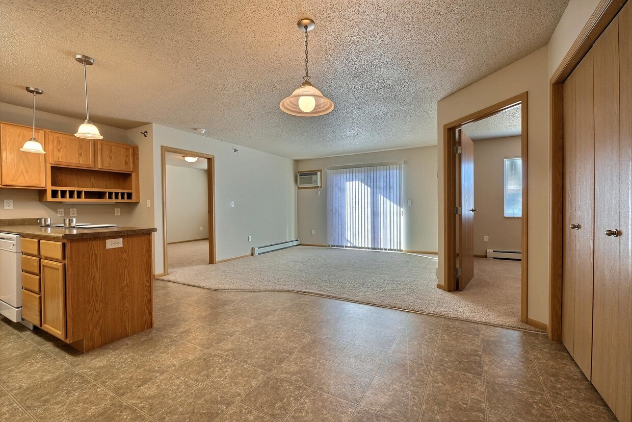 East Bridge Apartment Community Apartments Fargo, ND