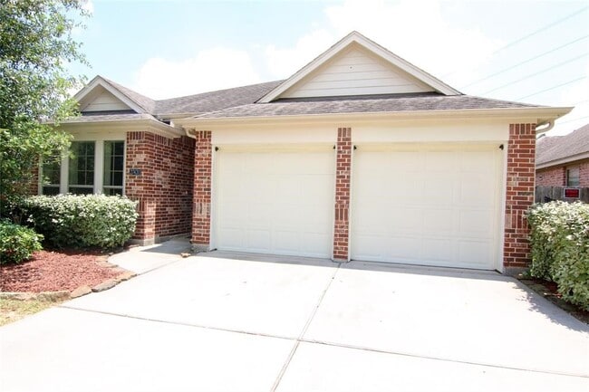 Foto del edificio - 27431 Rebecca Field Ln