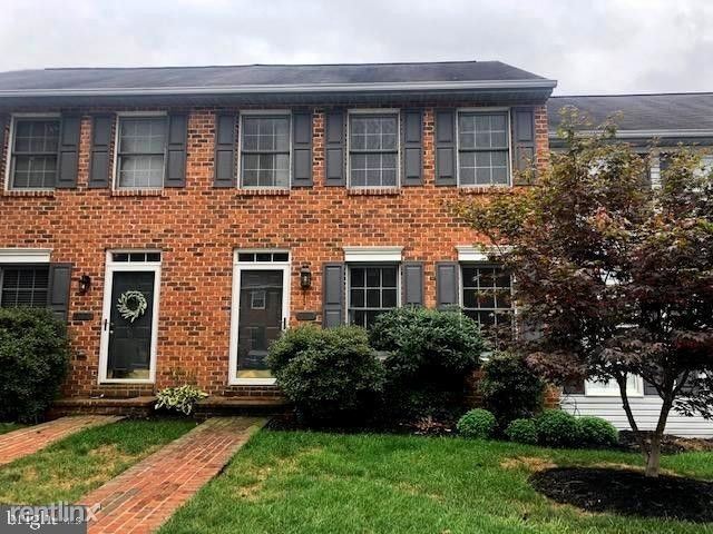 Foto principal - 2 br, 2 bath Townhome - 4123 Kittatinny Dr