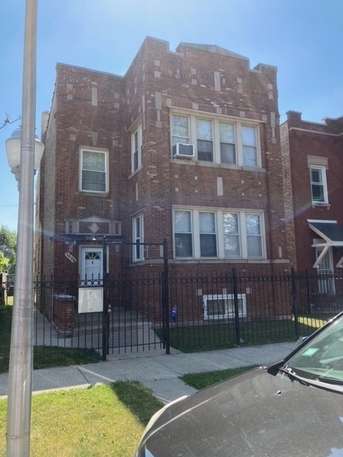 Foto principal - 1225 N Parkside Ave