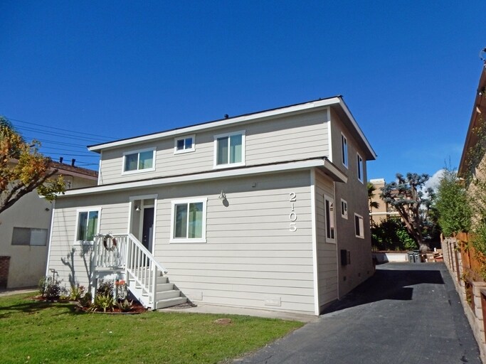 Foto principal - 2105 Marshallfield Ln