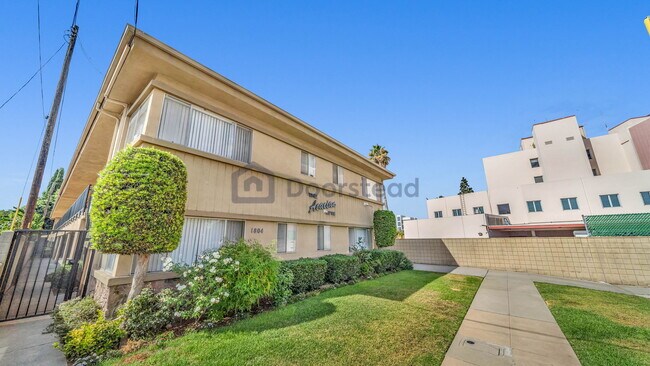 Building Photo - 1804 Acacia